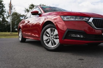 Skoda Octavia IV Liftback 1.5 TSI EVO 150KM 2023 Skoda Octavia 1.5 TSI e-tec, Serwis ASO, Automat, zdjęcie 9