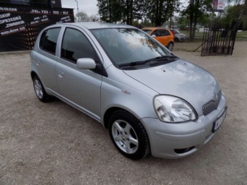 Toyota Yaris I 2004 Toyota Yaris BIALOLEKA 1.0 Benzyna (65 KM), 2004r. AUTOMAT KOMIS TYSIAK, zdjęcie 1