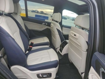 BMW X7 2022 BMW X7 xDrive40i 2022 3.0l 3.0 Benzyna 335KM, zdjęcie 11
