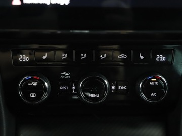 Skoda Superb III Kombi Facelifting 2.0 TDI SCR 200KM 2023 Skoda Superb Sportline ! Podgrzewane Fotele ! Temp, zdjęcie 18