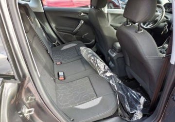 Peugeot 2008 I SUV Facelifting 1.2 PureTech 110KM 2018 Peugeot 2008 1.2 Pure Tech Style SalonPL Od Reki Serwis ASO Gwarancja 1.2, zdjęcie 9