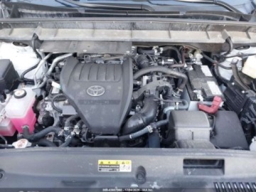Toyota Highlander III 2024 Toyota Highlander xle, 2024r., 4x4, 2.4L 2.4 Benzyna 265KM, zdjęcie 10