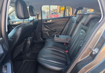 Ford Focus IV Kombi 2.0 EcoBlue 150KM 2019 Ford Focus SW 2.0Dieselful wersja VignaleBezwypadkowy jak nowy 2.0 Diesel, zdjęcie 12