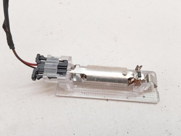 LAMPA OSVĚTLENÍ KABINY VW PASSAT B6