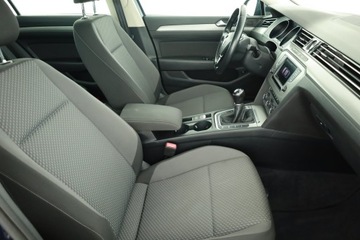 Volkswagen Passat B8 Limousine 2.0 TDI BlueMotion Technology 150KM 2017 VW Passat 2.0 TDI, Salon Polska, Klima, zdjęcie 6