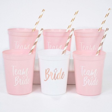 ПЛАСТИКОВАЯ КРУЖКА ДЛЯ ВЕЧЕРИНКИ TEAM BRIDE