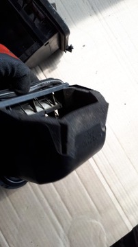 A4 B8 РЕШЕТКА ВЕНТИЛЯЦИИ БАГАЖНИКА 8K0819161B A5