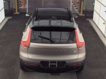 Volvo XC40 2024 Volvo XC 40 Recharge Pure 2024 Elektryczny 405KM, zdjęcie 3