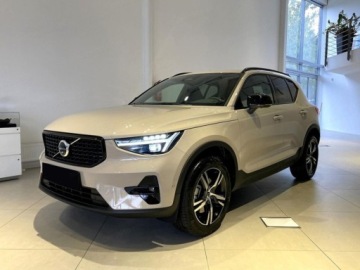 Volvo XC40 Crossover Facelifting 2.0 B3 163KM 2026 VOLVO XC40 B3 Plus Dark Suv 2.0 (163KM) 2026, zdjęcie 1