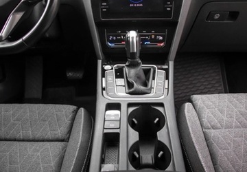 Volkswagen Passat B8 Variant Facelifting 2.0 TDI SCR 150KM 2022 Volkswagen Passat Variant 2.0TDI 150KM Business DSG, Czujniki Parkowania,, zdjęcie 15