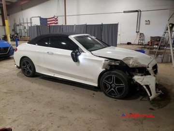 Mercedes Klasa C W205 2020 Mercedes-Benz Klasa C 2020 r., 2,0L C 300 4 MATIC od ubezpieczalni 2.0, zdjęcie 5