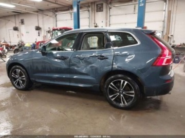 Volvo XC60 II Crossover T5 250KM 2020 Volvo XC 60 2020 r., 2,0L T5 MOMENTUM 2.0 Benzyna 250KM, zdjęcie 14