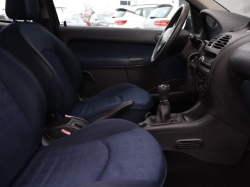 Peugeot 206 Hatchback 1.4 i 75KM 2004 Peugeot 206 1.4, Salon Polska, Klima, zdjęcie 8