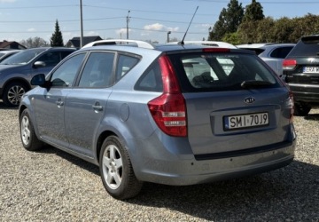 Kia Ceed I SW 1.6 CRDi 115KM 2007 Kia Ceed 2007r. 1.6 Diesel 116KM, zdjęcie 3