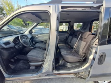 Opel Combo D Tour 1.6 CDTI 90KM 2013 OPEL COMBO D Tour 1.6 CDTI 90KM, Bezwypadkowy, 5 Miejsc, Klimatyzacja, zdjęcie 12