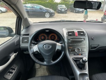 Toyota Auris I Hatchback 1.4 i 16V VVT-i 97KM 2008 Toyota Auris 1.4 benzyna 96KM/5 drzwi/Klima, zdjęcie 16