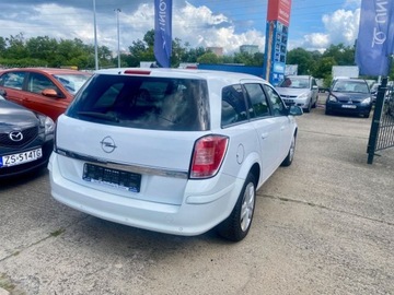 Opel Astra J Sports Tourer 1.7 CDTI ECOTEC 110KM 2010 Opel Astra 2X kola 1.7 Diesel 110KM, zdjęcie 15