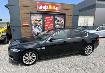Jaguar XF II Sedan 2.0 i4P 250KM 2018 Jaguar XF XF 2.0 BENZ 250 KM Salon PL 201819r Warszawa 2.0 Benzyna, zdjęcie 9
