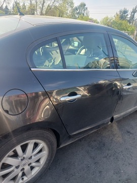 DVEŘE PRAVÝ ZADNÍ RENAULT FLUENCE 2008 ROK NV676