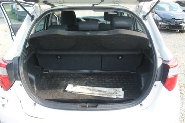 Toyota Yaris III 2018 Toyota Yaris ROK 2018 POJ 1,0 72KM, zdjęcie 11