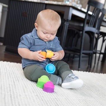 Пузыри Dimpl Tower Stacking Click Fat Brain Toys