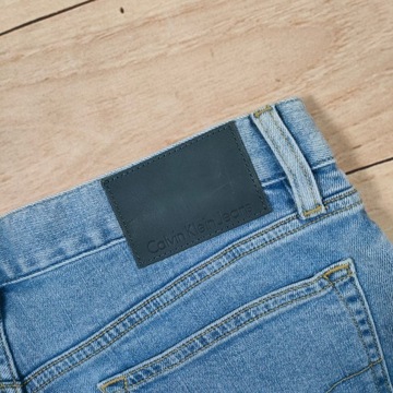 CALVIN KLEIN JEANS Spodenki Męskie Jeansowe r. 30