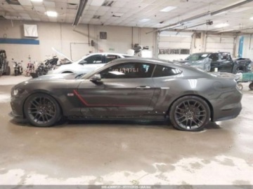 Ford Mustang VI 2015 Ford Mustang GT Premium 2015 5.0l 5.0 Benzyna 435KM, zdjęcie 2