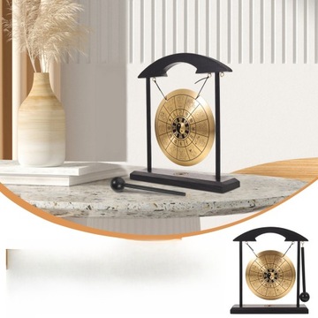 DEKORACJA STOŁU GONGOWEGO, BIURKO, METALOWY GONG, SCENA, UKŁAD GONGU