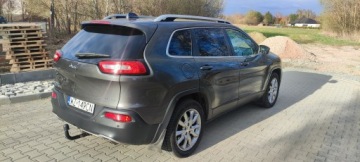 Jeep Cherokee V Terenowy 2.0 MJD 170KM 2014 JEEP CHEROKEE (KL) 2.0 CRD 2014 r. 170 KM automat, zdjęcie 3