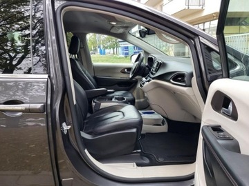 Chrysler Pacifica II 2017 chrysler pacifica Touring L* V6 3.6l Pentastar 291KM * :158, 071km, zdjęcie 31