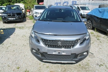 Peugeot 2008 I SUV Facelifting 1.2 PureTech 110KM 2018 Peugeot 2008 ROK 2018 POJ 1199 110 KM, zdjęcie 1