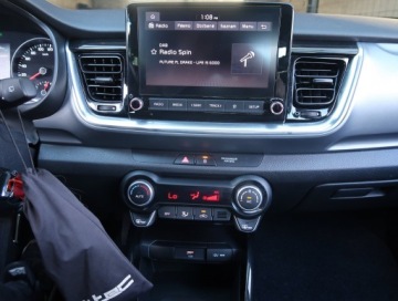 Kia Stonic I Crossover Facelifting 1.0 T-GDI 100KM 2022 Kia Stonic 1.0 T-GDI, Automat, VAT 23%, Klima, zdjęcie 11