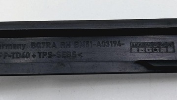 НАКЛАДКА ВЕТРОВОГО СТЕКЛА СПРАВА СПРАВА FORD FOCUS MK3 LIFT BM51-A03194