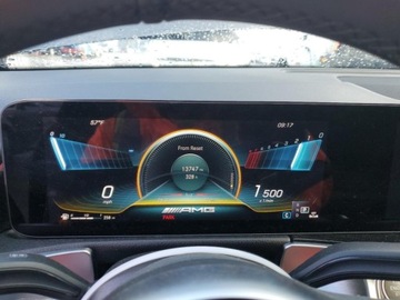 Mercedes GLB 2023 Mercedes-Benz GLB 2023r., AMG 35 4Matic, od ubezpieczalni Benzyna 303KM, zdjęcie 10