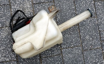 TOYOTA AVENSIS И БАЧОК СТЕКЛООМЫВАТЕЛЯ