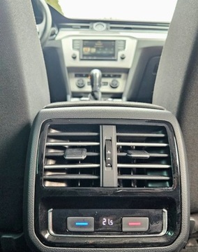 Volkswagen Passat B8 Variant 2.0 TDI BlueMotion SCR 150KM 2017 Volkswagen Passat Automat, Niski przebieg,ze Szwajcarii, Polecam 2.0 Diesel, zdjęcie 24