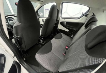 Toyota Aygo I 2013 Toyota Aygo 1.0 benzyna 1 wlasciciel 100 bezwypadkowy Benzyna 70KM, zdjęcie 20
