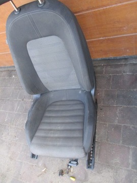 FOTEL KIEROWCY LEWY PRZEDNI VW PASSAT CC B7