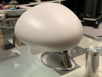 KEF E301c (E-301c) Центральная колонна Белый Сатин Магазин 1000 зл.