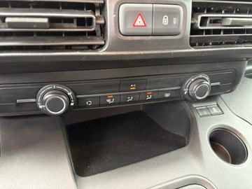 Opel Combo E Kombivan 1.5 Diesel 102KM 2019 Opel Combo Life Niepełnosprawnych inwalida PFRON, zdjęcie 28