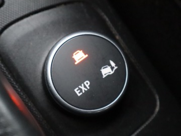 Renault Captur I Crossover 1.2 TCe EDC 120KM 2015 Renault Captur 1.2 TCe, Salon Polska, Automat, zdjęcie 15