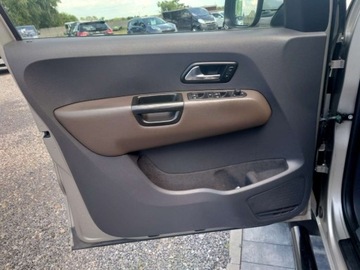 Volkswagen Amarok I Pick Up Double Cab 2.0 BiTDI 180KM 2013 Volkswagen Amarok Volkswagen Amarok DC 2.0 BiTDI 4Mot Highline 2.0 Diesel, zdjęcie 10