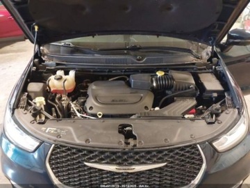 Chrysler Pacifica II 2022 Chrysler Pacifica Touring L 2022 3.6l 3.6 Benzyna 287KM, zdjęcie 9