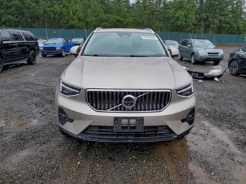Volvo XC40 2023 Volvo XC 40 Ultimate 2023 2.0 Benzyna 194KM, zdjęcie 5