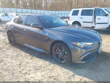 Alfa Romeo Giulia II 2017 Alfa Romeo Giulia 2017 Alfa Romeo Giulia Quadrifoglio RWD 2.9 Benzyna 550KM, zdjęcie 6