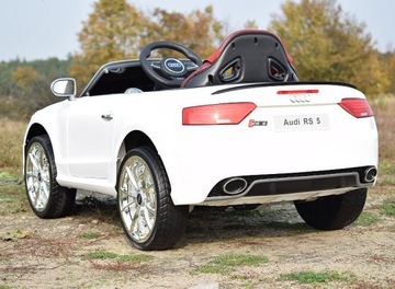 ОРИГИНАЛЬНЫЙ AUDI RS5 С ФУНКЦИЕЙ КАЧАНИЯ/RS5