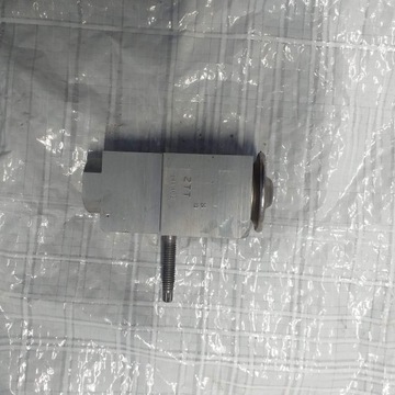 BMW G11 G12 G14 G30 VENTIL EXPANZNÍ KLIMA 9361710