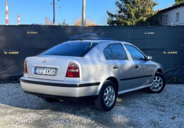 Skoda Octavia I Hatchback 1.9 TDI 101KM 2004 Skoda Octavia Skoda Octavia 1.9 TDi DOINWESTOWANA OPONY ZIMOWE Zamiana, zdjęcie 3