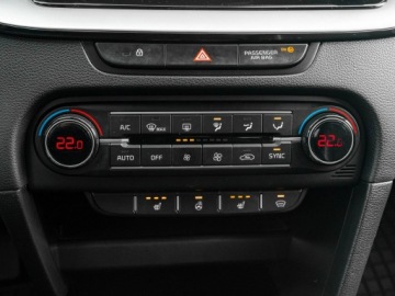 Kia Ceed III Hatchback Facelifting  1.0 T-GDI 120KM 2022 Kia Cee'd EL3FN60#1.0 T-GDI L Podgrz.f kier szyba, zdjęcie 16