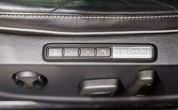 Volkswagen Arteon Fastback 2.0 TSI 272KM 2019 Volkswagen Arteon 2.0 TSI 4Motion R-Line DSG 2.0 Benzyna 272KM, zdjęcie 27